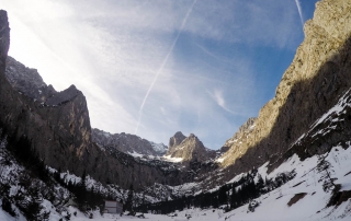 Schneegestöber mit Blick in Richtung Zugspitze